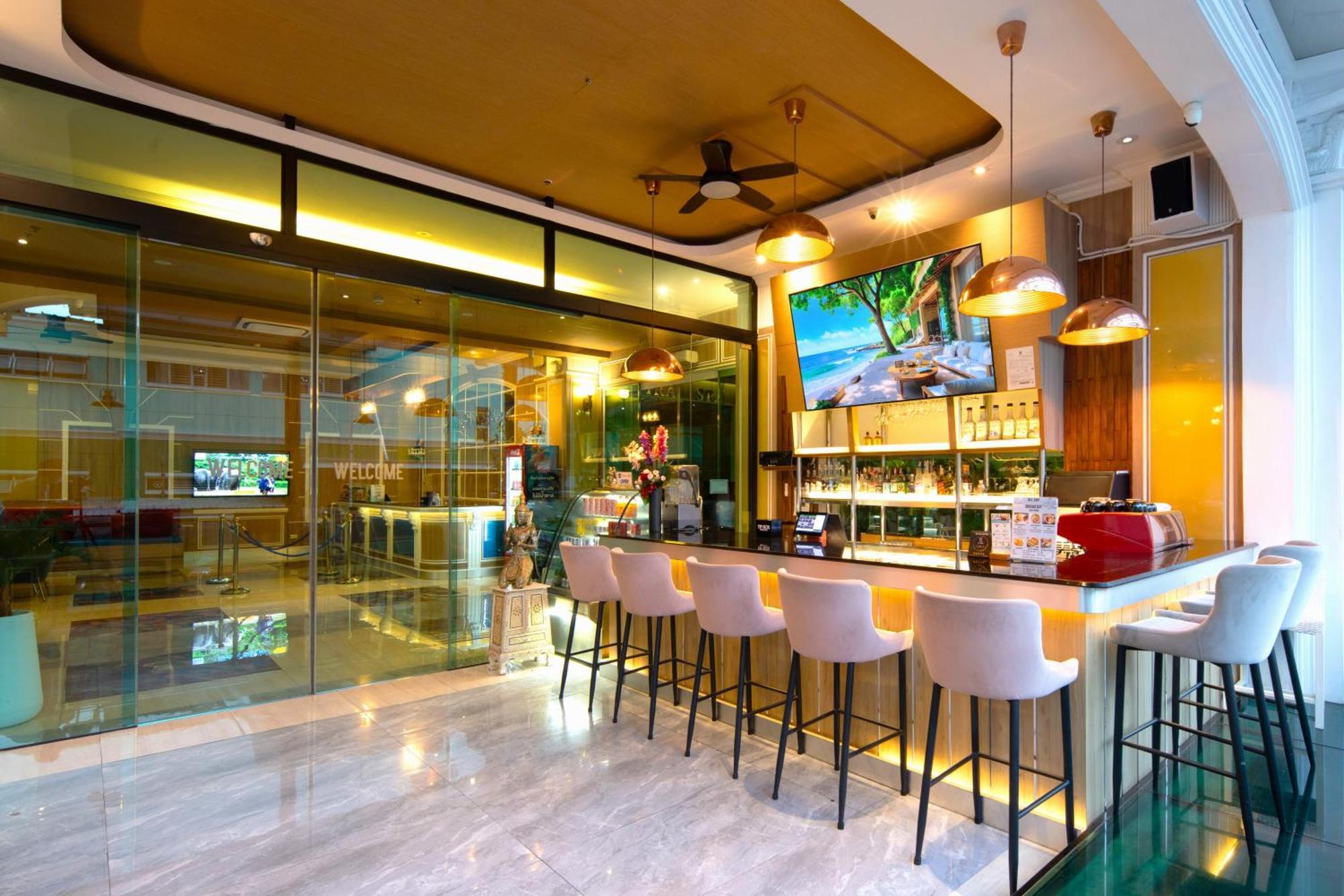 首都o 806 希拉大酒店与水疗中心 Patong 外观 照片